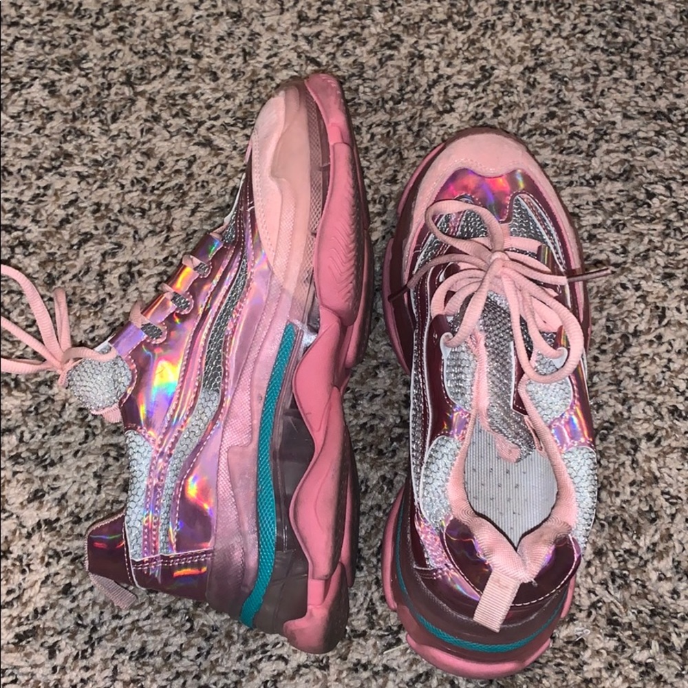 Shoes - Picture 3 of 3